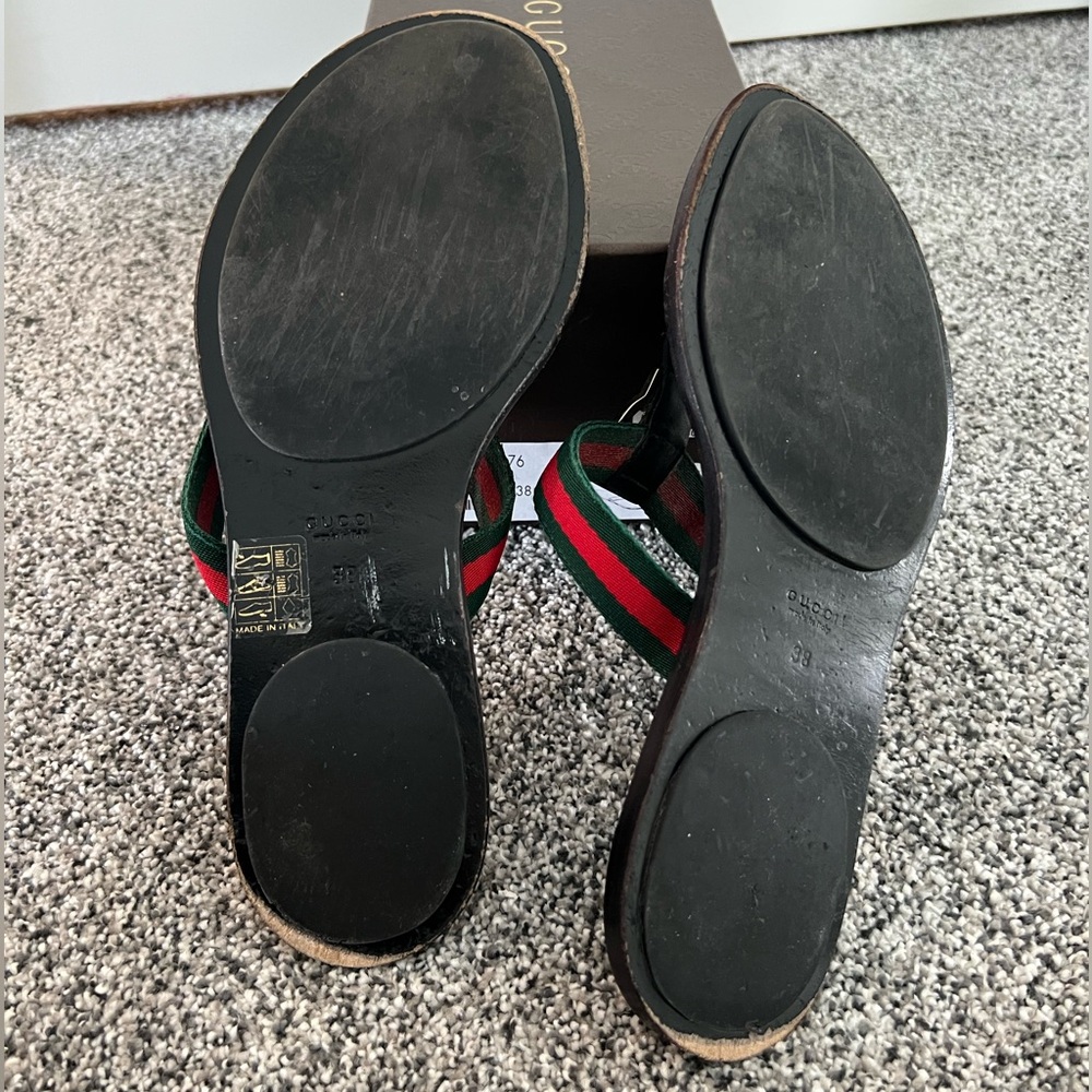 Gucci Black Lifford Sandals with Red and Green Straps - Picture 7 of 11